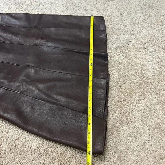 Burberry pleated leather skirt USA small